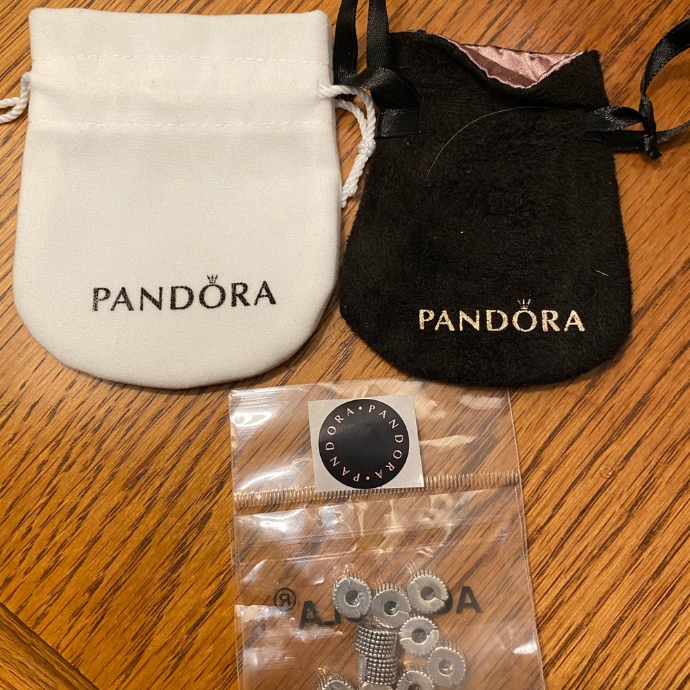 Charm bracelet spacers